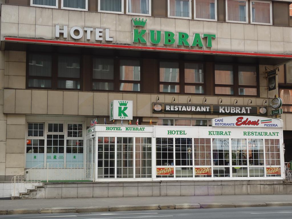 Hotel Kubrat Am Checkpoint Charlie Berlin Exterior photo